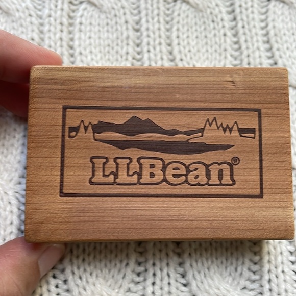 L.L. Bean Pair Cedar Wood Blocks Wood Duck/Mt lake scene Moth Repellent 3" x 2" - Picture 5 of 6